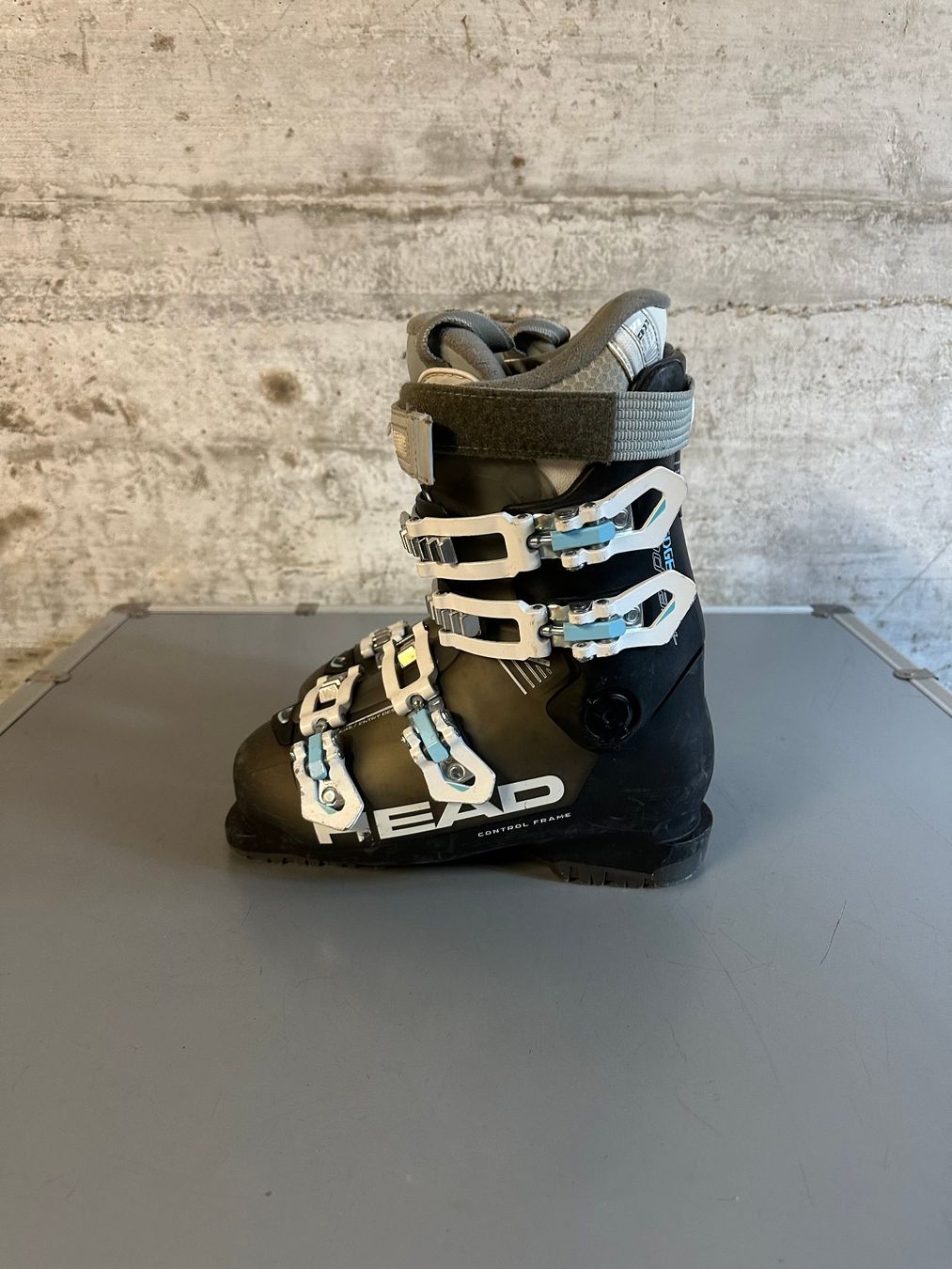 Head Scarpe da uomo: Head Skischuhe 24 / Gr. 38 – Usato da Emmenbrücke venduto da karkarkar 2