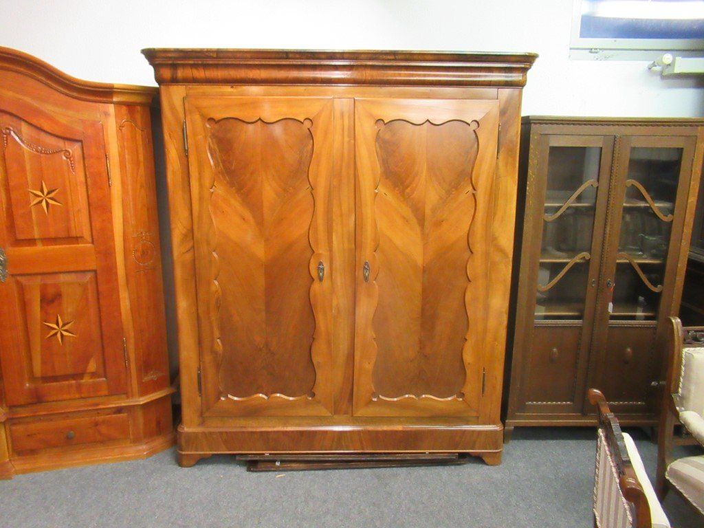 Armadi: Kleiderschrank Barock Schrank antik – Usato da Flums venduto da Flumsantik