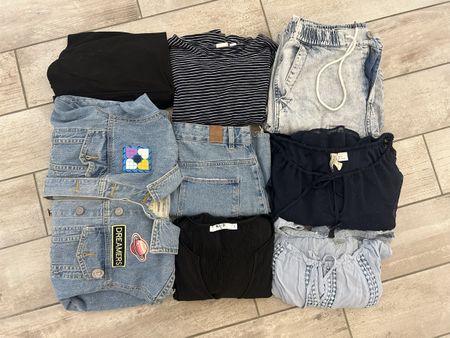 Sommerlicher Jeansjacken-Set: Jacke, Rock, Hose & Kleider