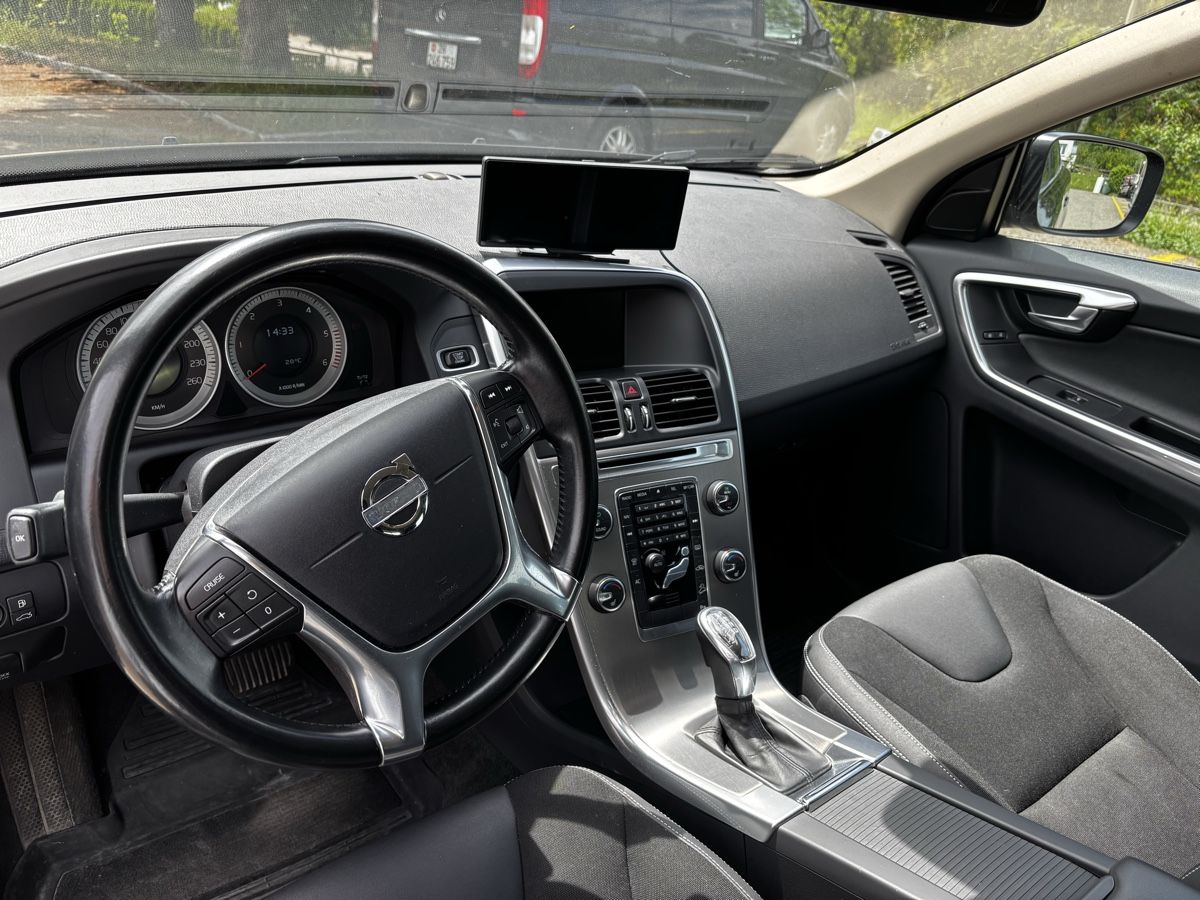 Volvo Automobili: Volvo XC60 D4 AWD Husky – Usato da Männedorf venduto da Merlin034 4