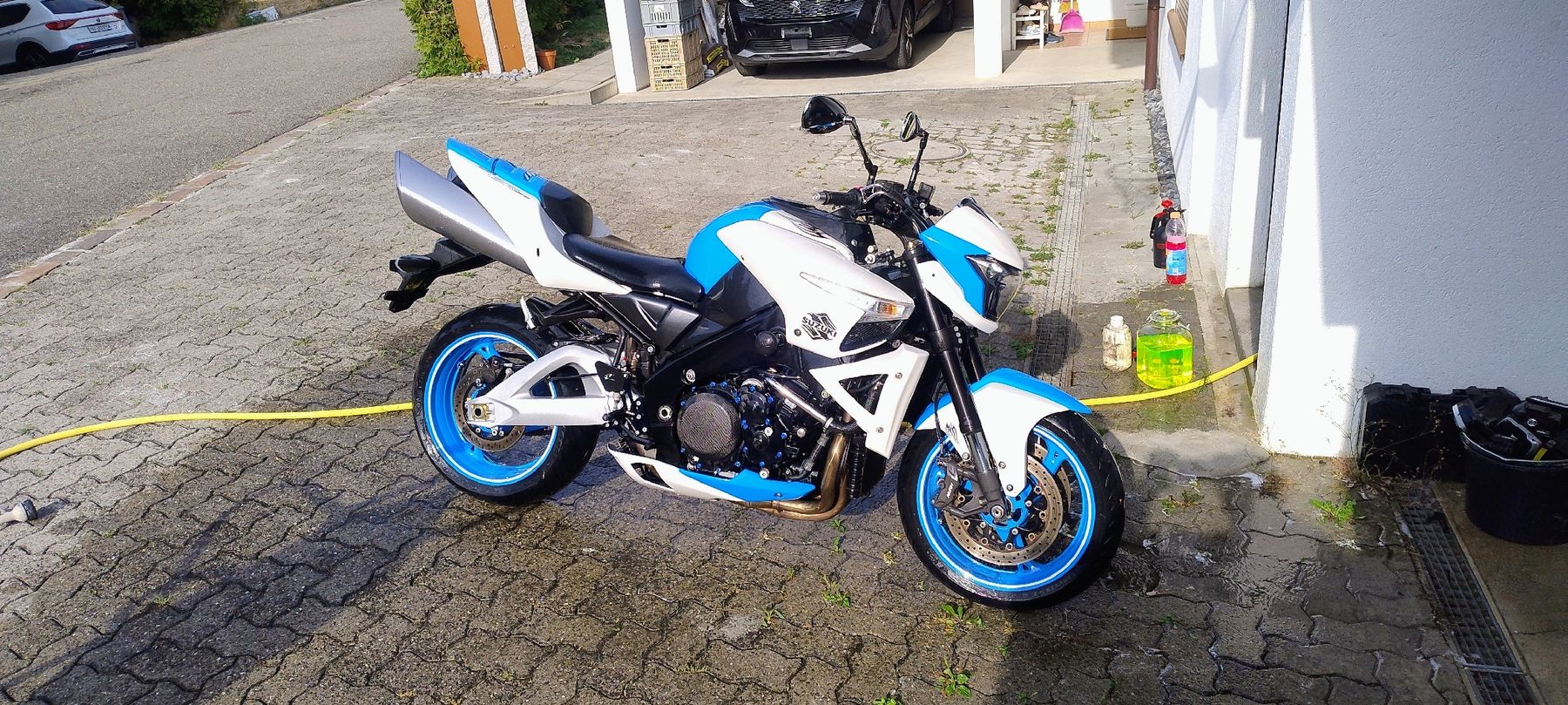 Suzuki Strada: SUZUKI B-King 1340 – Usato da Safenwil venduto da ppetrov 4