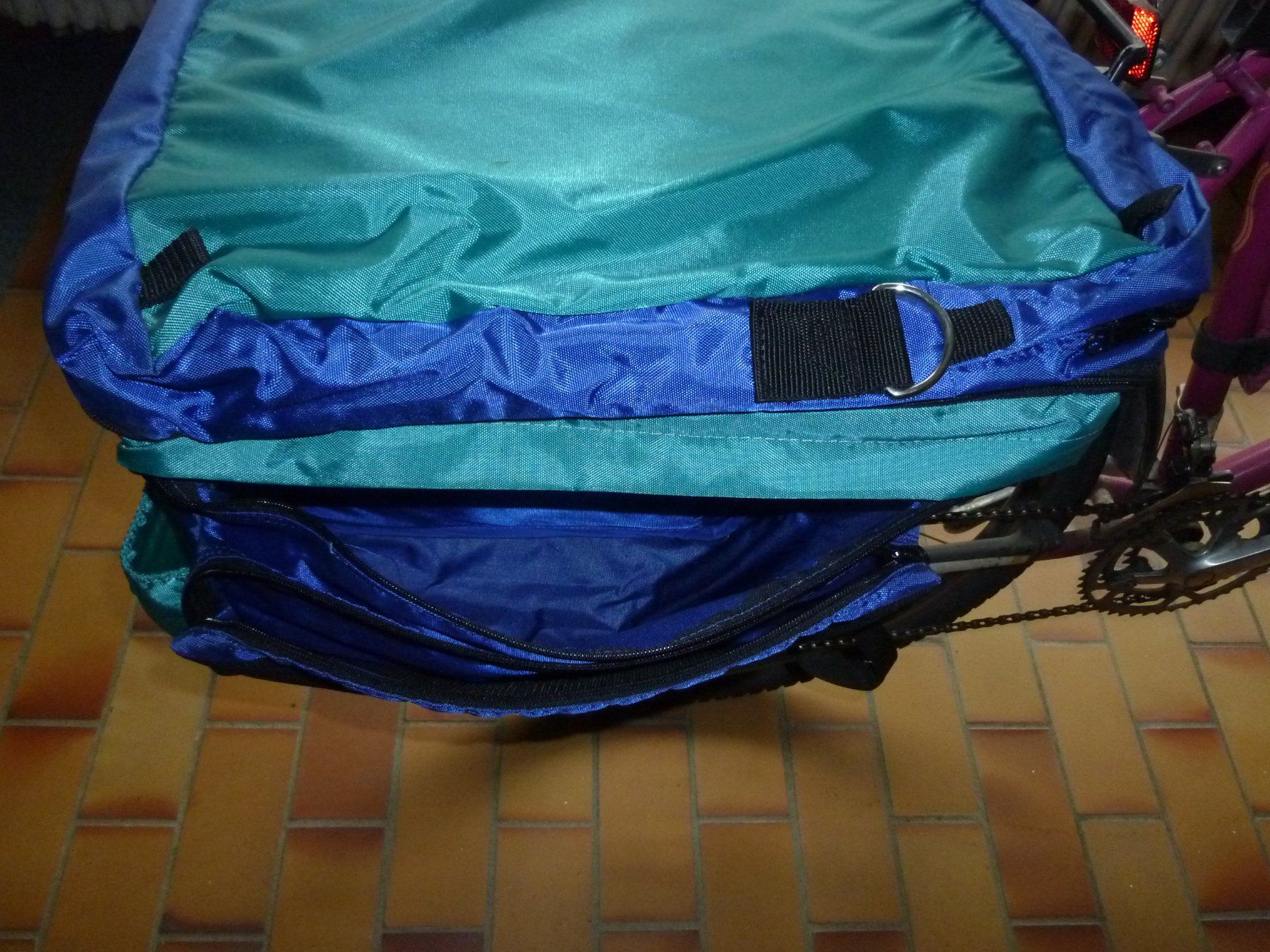 Taschen: Velo Gepäcktaschen Hinten – Gebraucht aus Bergdietikon von Werkler33 2