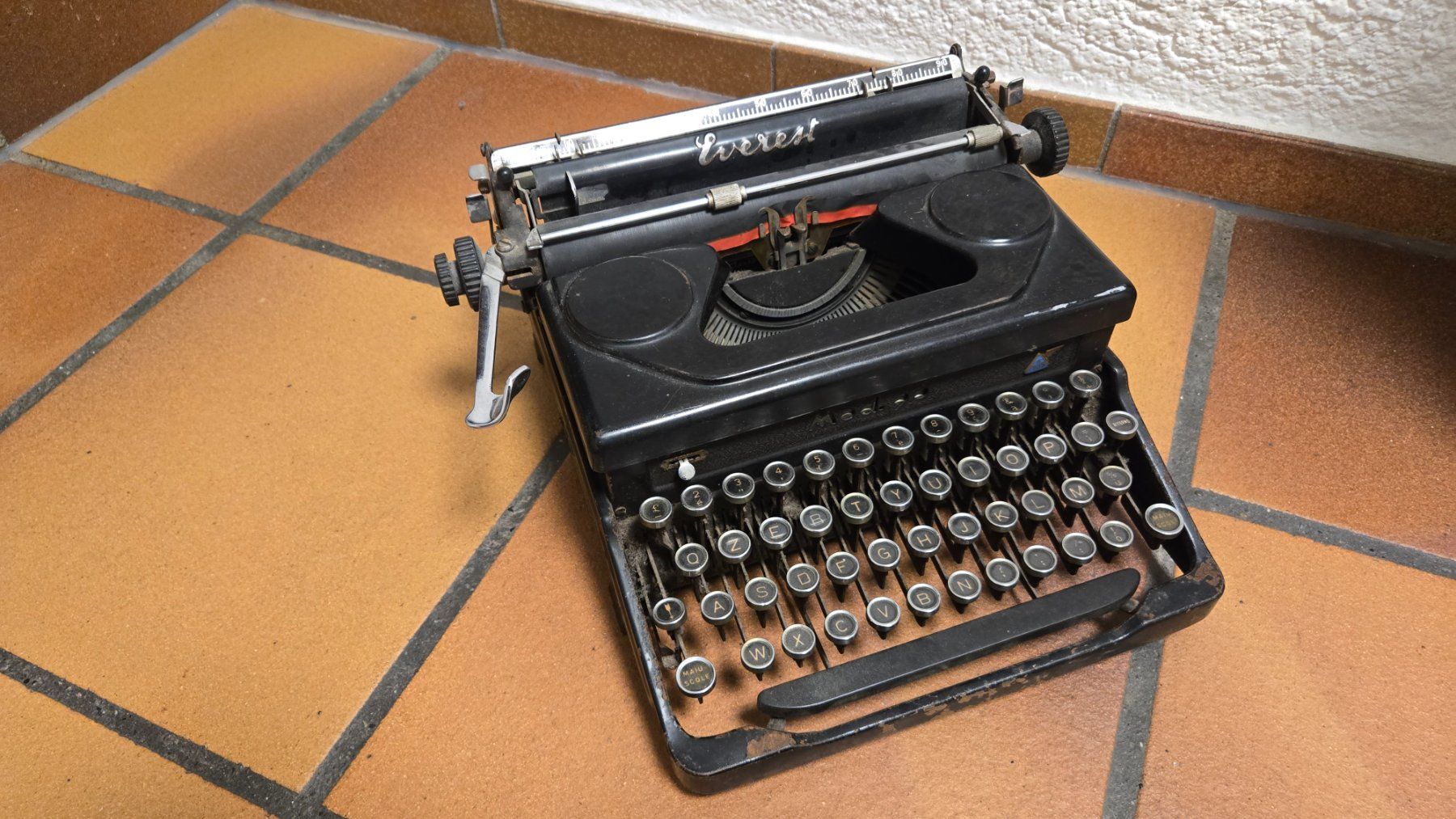 Macchine da scrivere: Everest Mod 90 Typewriter – Usato da Schönenberg ZH venduto da crm82 1