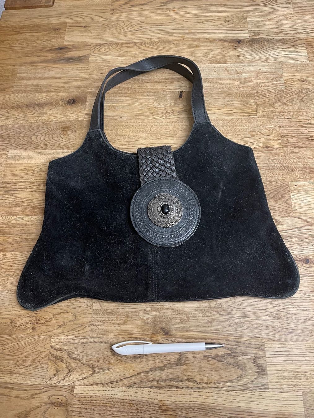 Borse da donna: Handtasche aus schwarzem Wildleder – Usato da Gattikon venduto da Guegis66 1