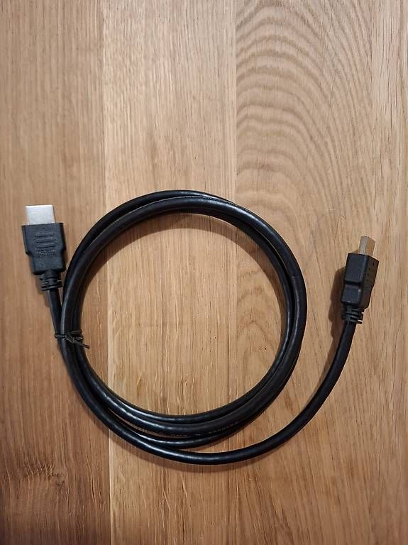 Cavi: High Speed HDMI-Kabel  – Usato da Niederuzwil venduto da Liberatopixel
