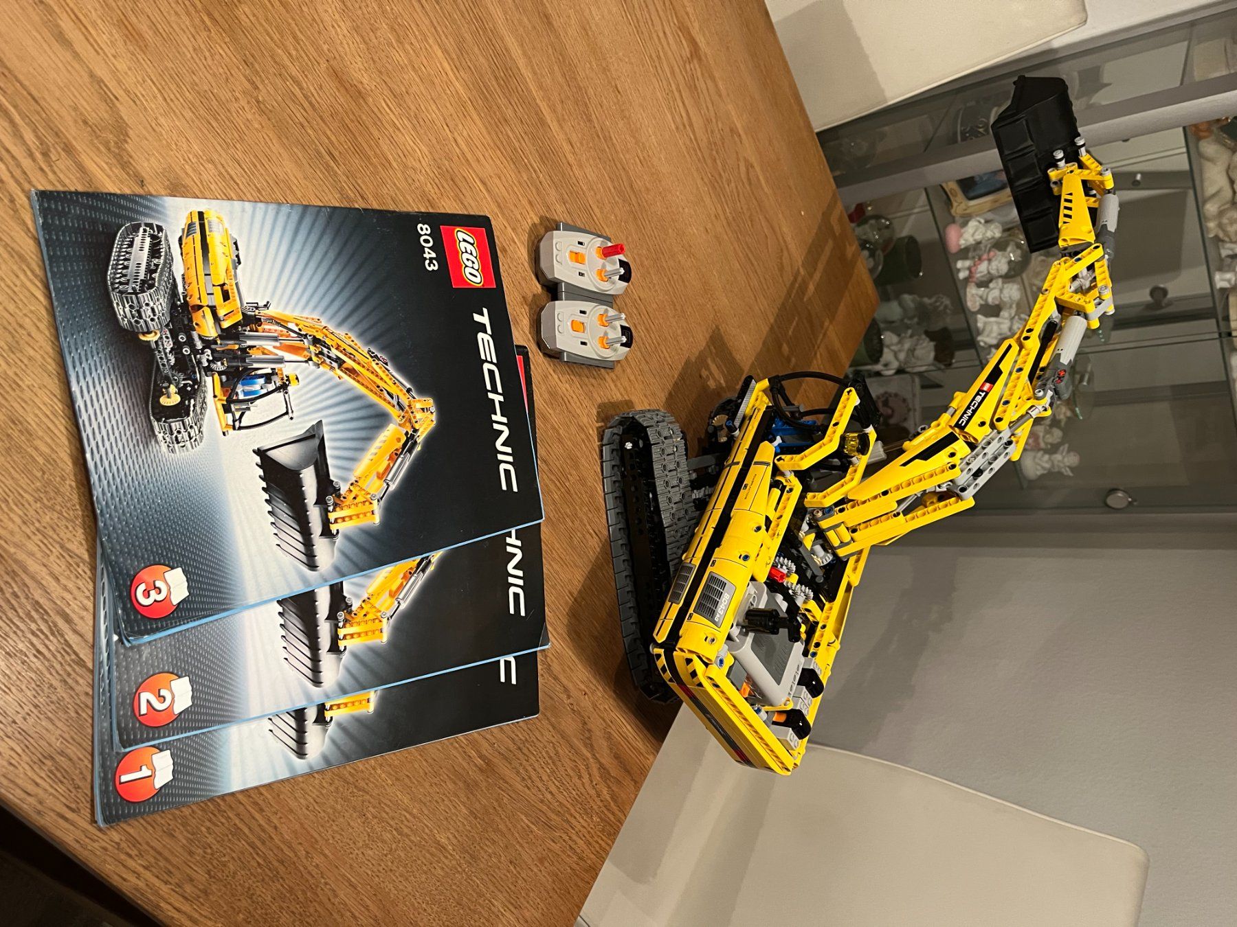 Technics Baukästen: Raupenbagger 8043 – Gebraucht aus Olten von Einwegparadies