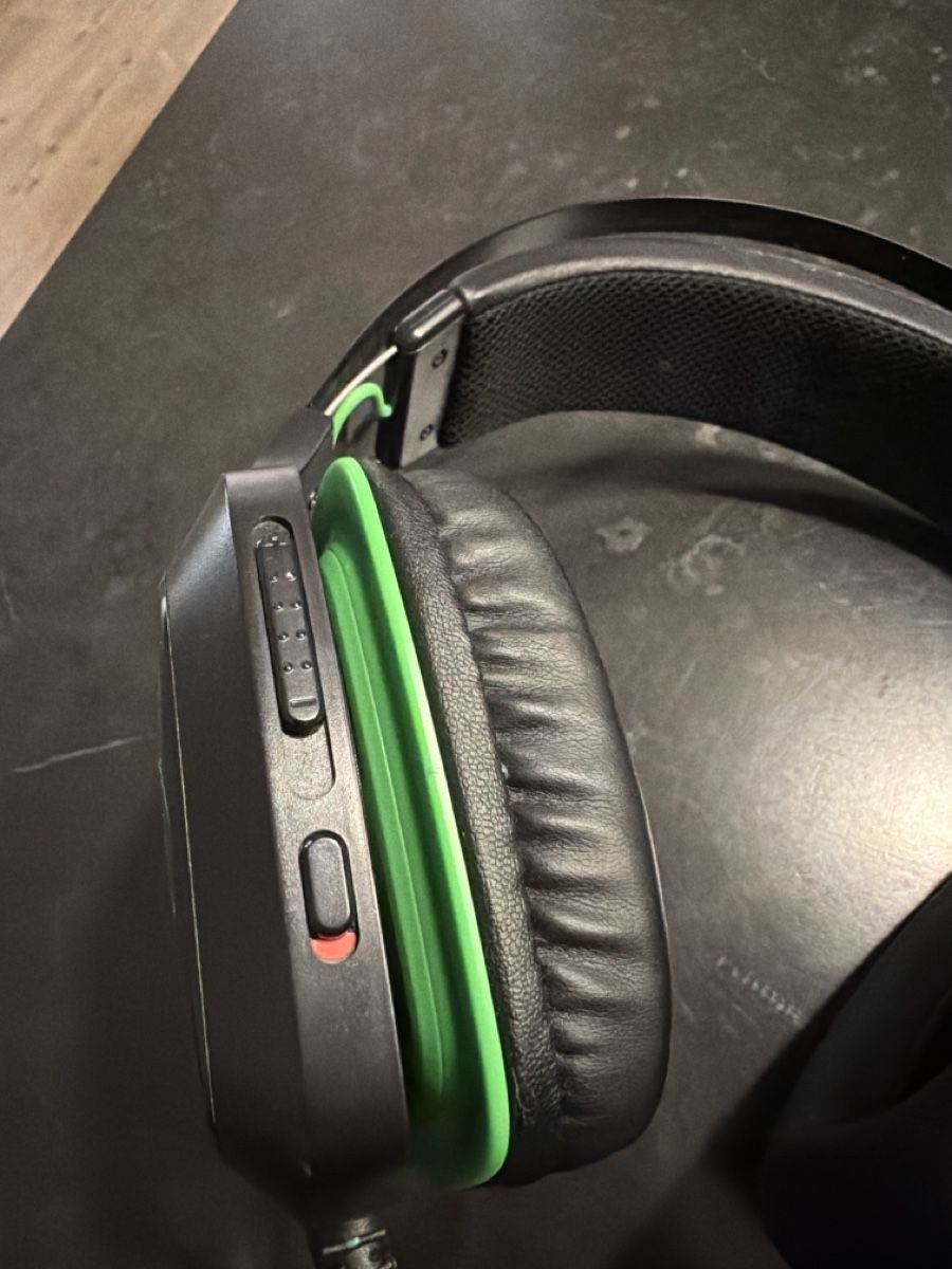 Razer Cuffie: Razor Gaming Headset – Usato da Oeschgen venduto da san_s6f8 1