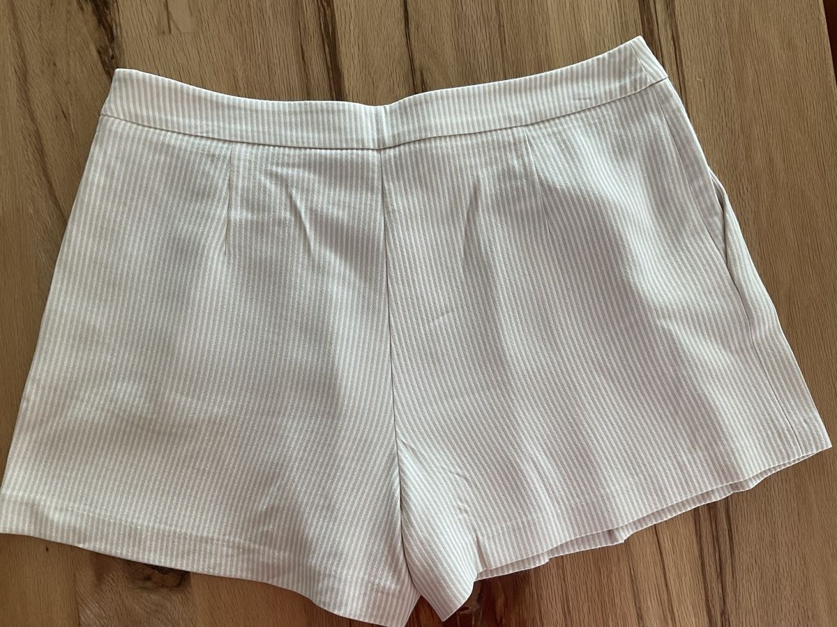Kookai Pantaloni: Kookai  Shorts, Grösse 40 – Usato da Buchs ZH venduto da Automatic007 2