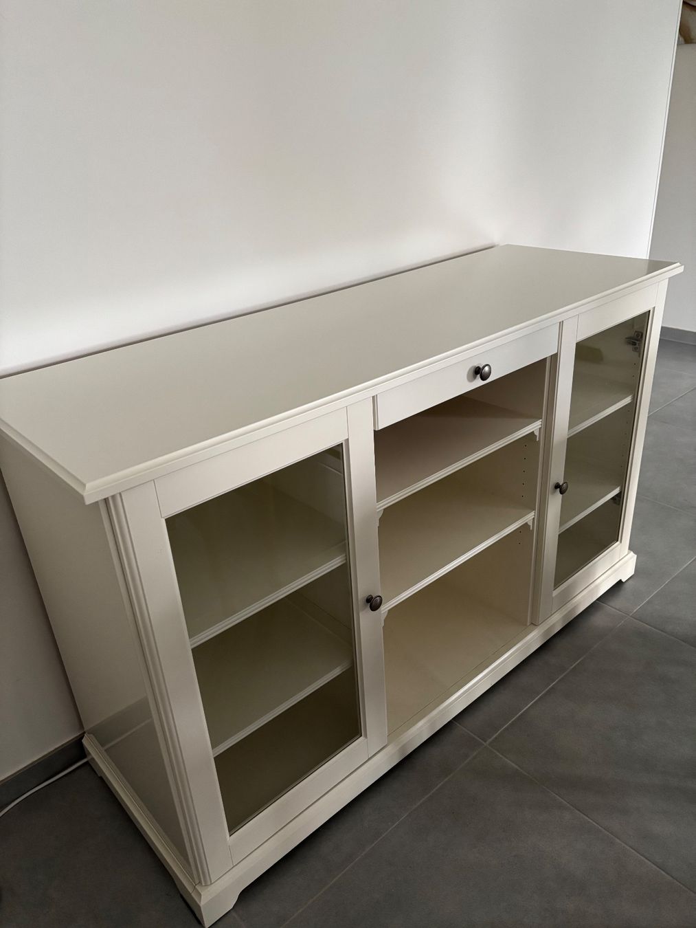 Ikea Kommoden: IKEA Vitrinen-Sideboard – Gebraucht aus Thalwil von cha_5zwy