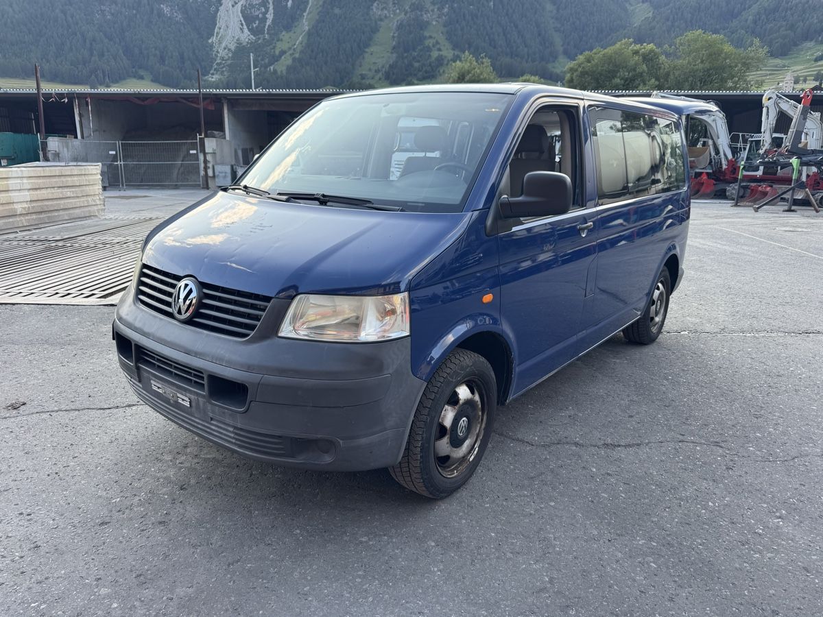 VW Autos: VW T5 3.2 V6 4MOTION blau 7 Sitze – D'occasion à Samedan par Cram85