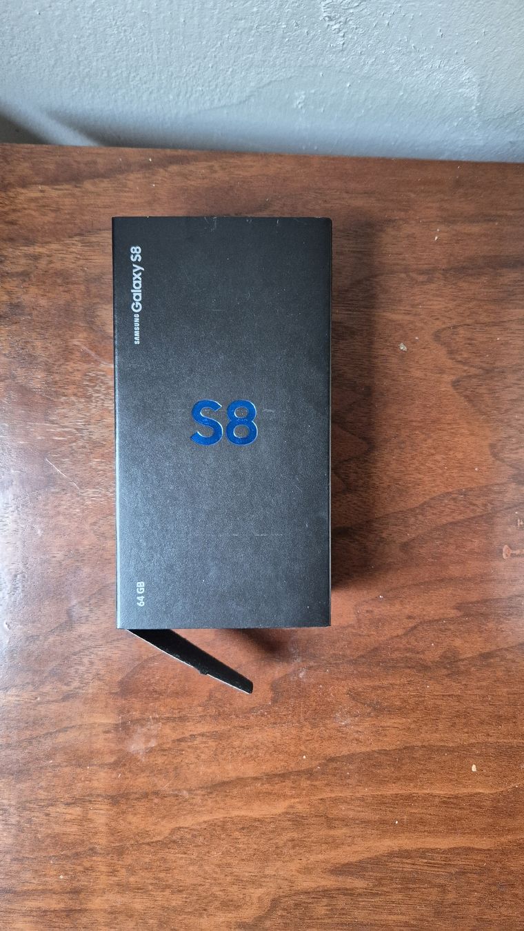 Samsung Portables: Samsung galaxy S8 – D'occasion à Mervelier par marbre75