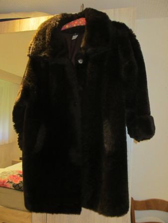 Vintage Winter Mantel / Jacke aus Kunstfell, Grösse 36/S