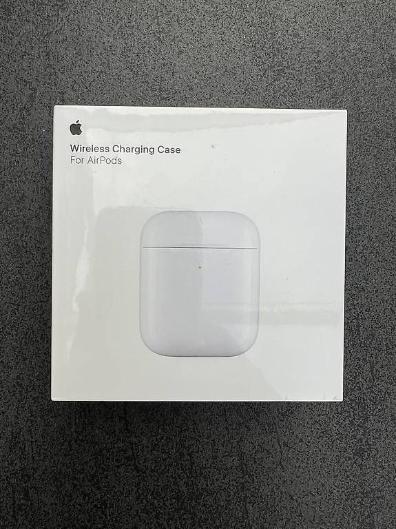 Apple Chargements: Apple Wireless Charging Case NEU – Neuf avec emballage d'origine à Altendorf par Moto1