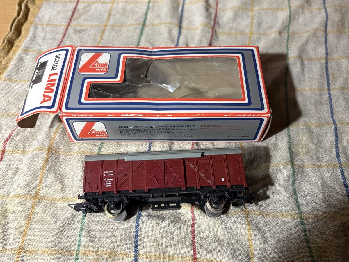 Lima Modellini di ferrovie: Lima Güterwagen H0 – Usato da Balsthal venduto da hammer008