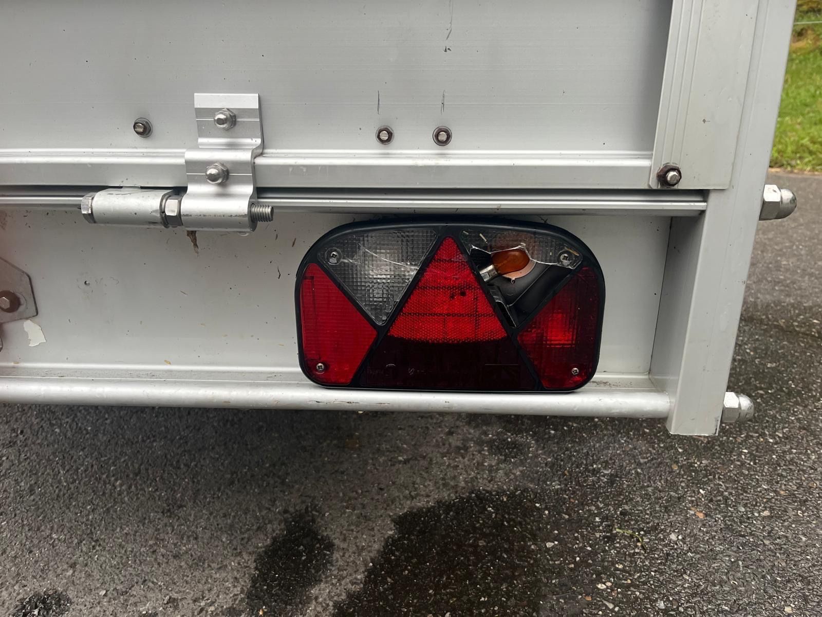 Hrb Anhänger: Anhänger HRB 1300kg mit Plane – Gebraucht aus Meiringen von Sgl 2