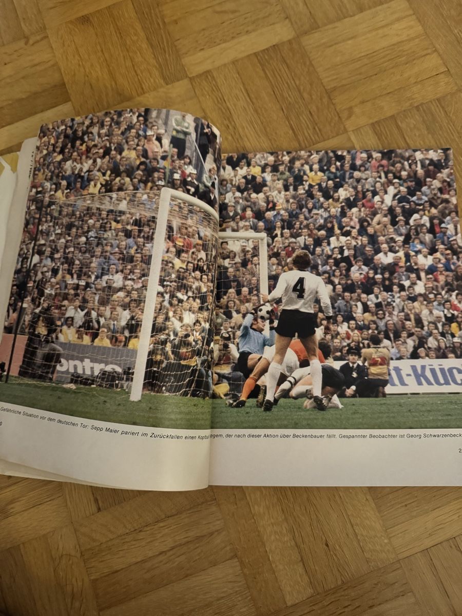 Libri: Fussball WM 74 "Der grosse Sieg" Buch – Nuovo (secondo la descrizione) da Hergiswil NW venduto da wert721 2