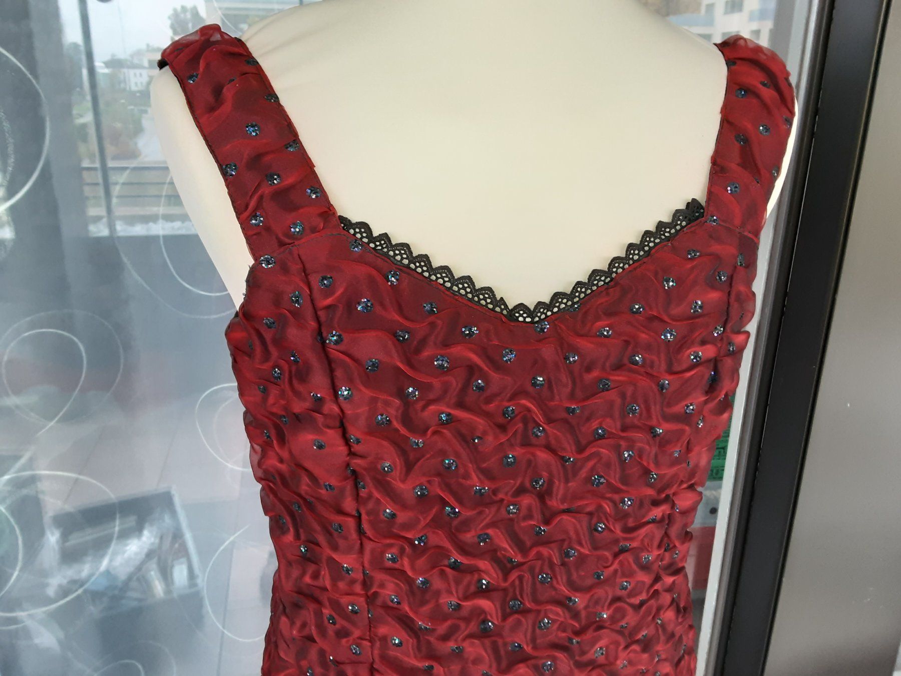 Vestiti: EINZEL STÜCK  Party kleid  gr  44.-46 – Nuovo (secondo la descrizione) da wolfhalden venduto da 46464646 4