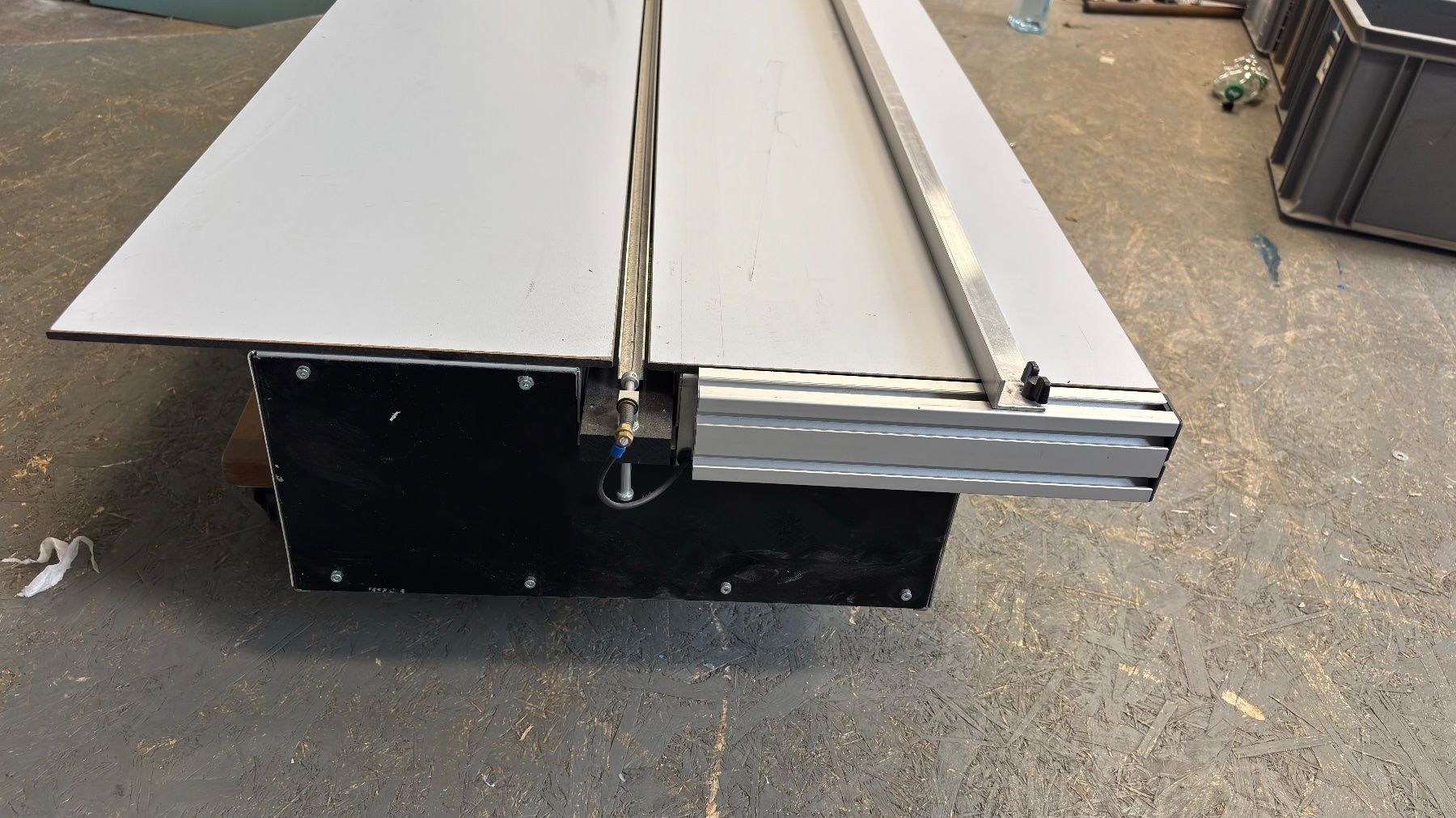 Toutes les machines: Kunststoff - Biegemaschine i-concept IC100-1300 – D'occasion à Sissach par swxx5 2