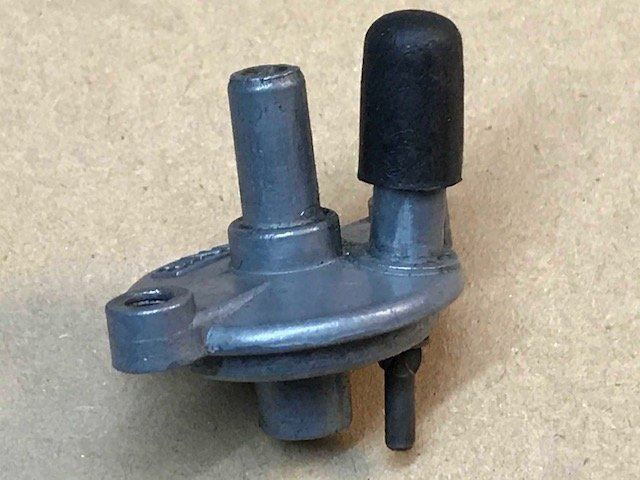Sachs Mofa-Ersatzteile: Schwimmergehäusedeckel Sachs 502, 50/2 – Gebraucht aus Buchs ZH von rc-indoorbahn 2