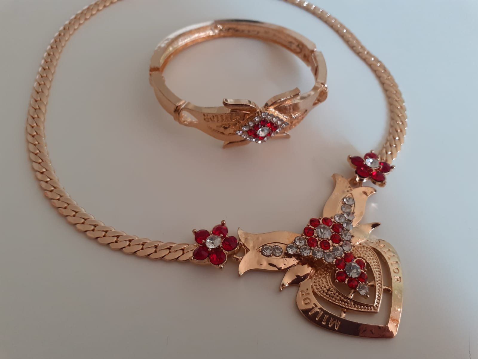 Altri gioielli: 3 teiliges Modeschmuck Set – Nuovo e nell'imballaggio originale da Stansstad venduto da kam_5wgj 5