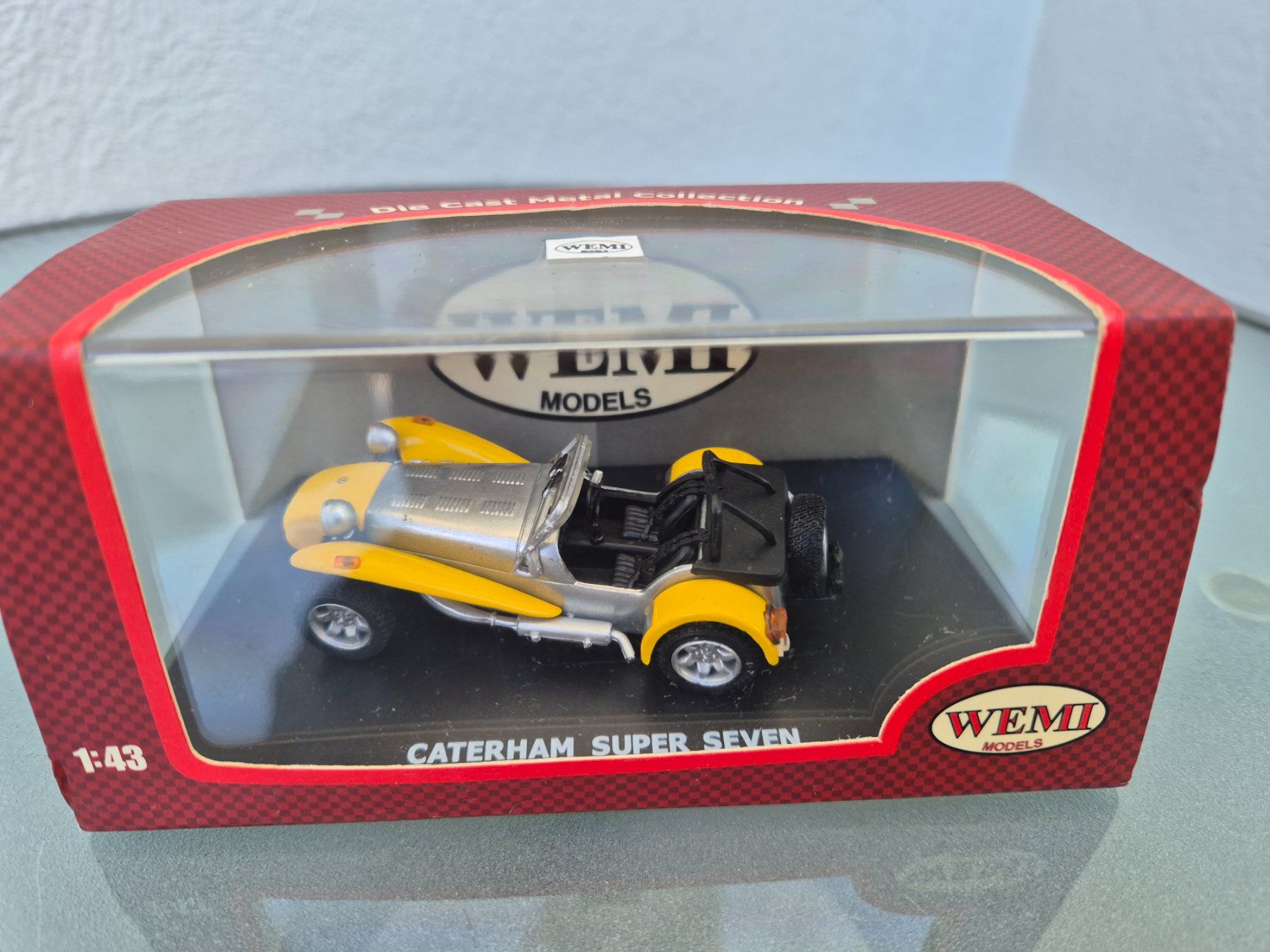 Lotus Modellini d'auto: Caterham Lotus Super Seven 1:43 – Nuovo (secondo la descrizione) da Oberbuchsiten venduto da laffite54 1