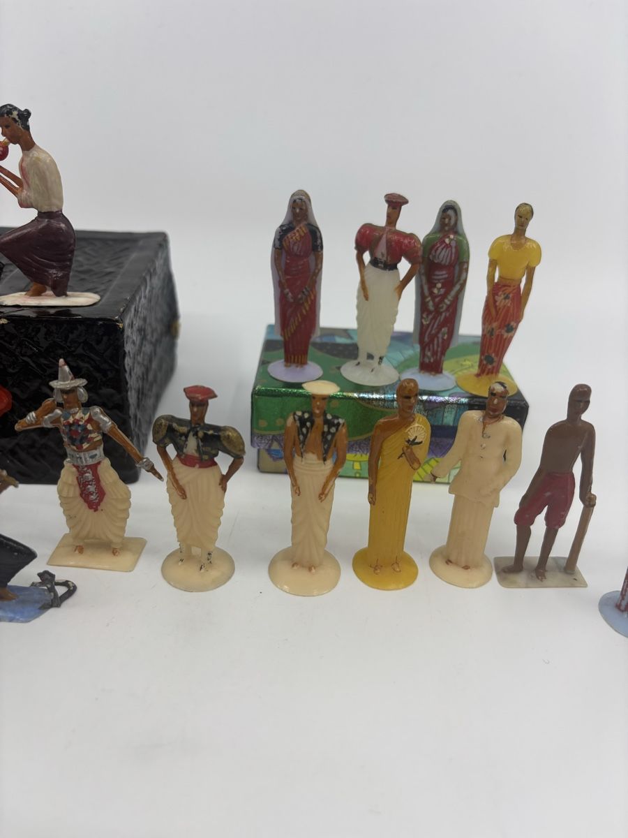Statuette: Antike Sammlung kleine Figuren  – Usato da Herisau venduto da Seyashop1 3