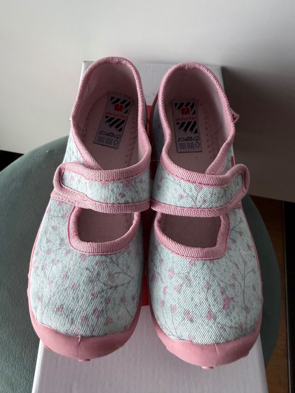 Elefanten Scarpe per ragazze: Elefanten Hausschuhe Mädchen Gr. 28 – Usato da Frauenfeld venduto da geo_rpd9 2