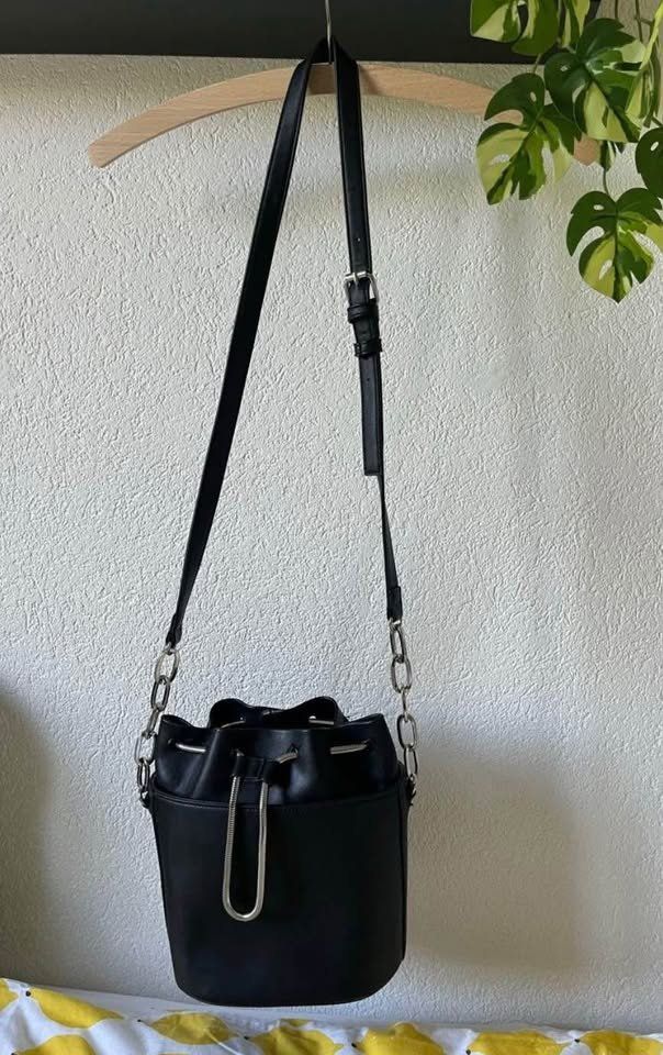 Taschen für Damen: Sac à main 22x25cm – Gebraucht aus Bramois von cyr_sb8d