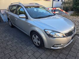 Kia Ceed 1.6 - Frisch ab MFK 03.09.2026