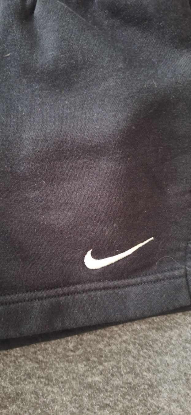 Nike Hosen: Nike Hotpants – Gebraucht aus Mumpf von SwissDi 1