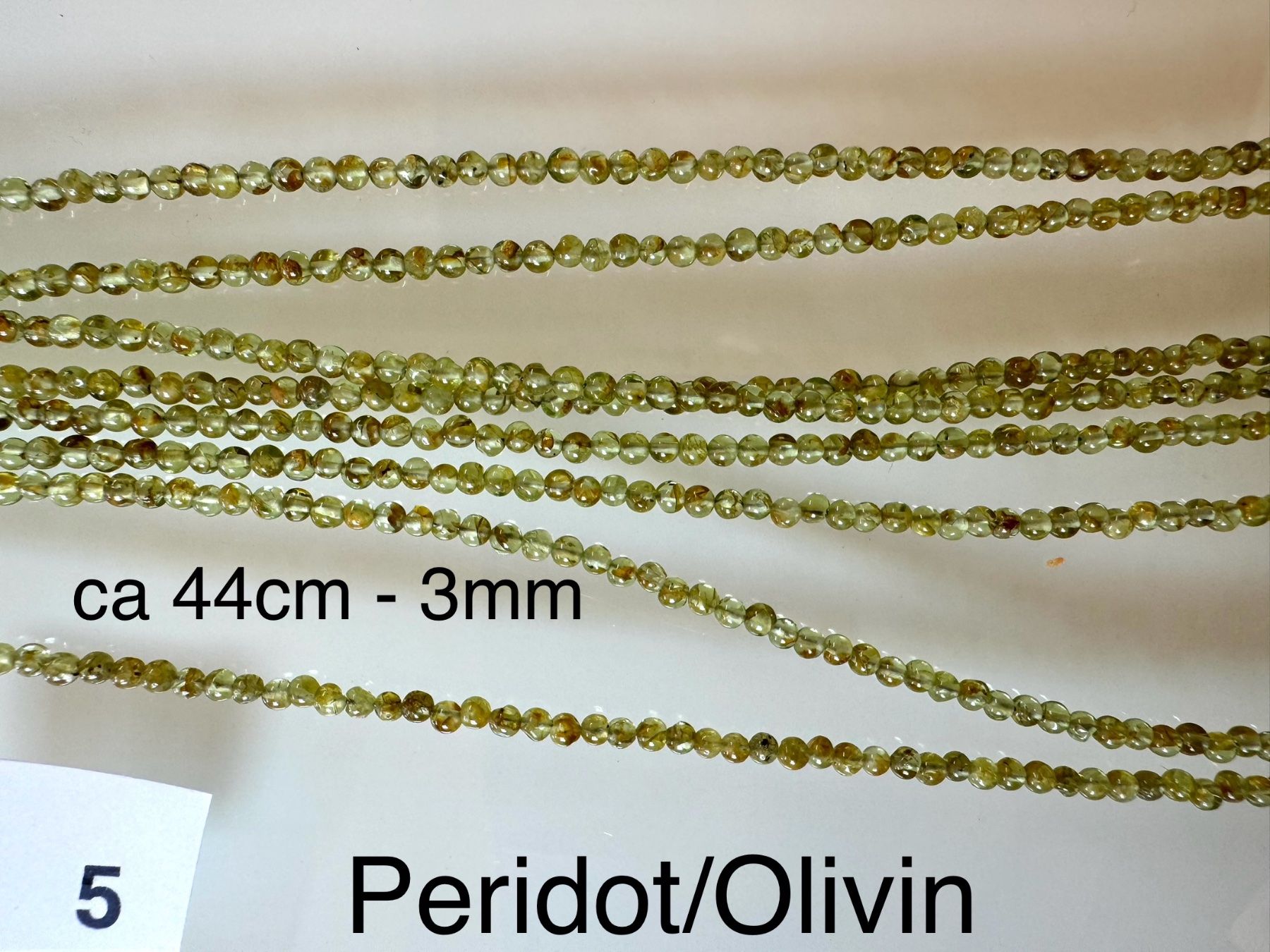 Ketten: Peridot. Olivin        extra  runde  feine Form   3mm  44cm – Neu und originalverpackt aus Leuggern von gemshow 9