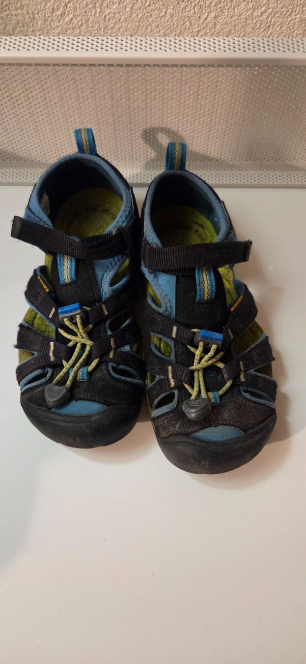 Keen Chaussures garçon: Keen Sandalen Grösse 31 – D'occasion à Bremgarten b. Bern par Marge7979