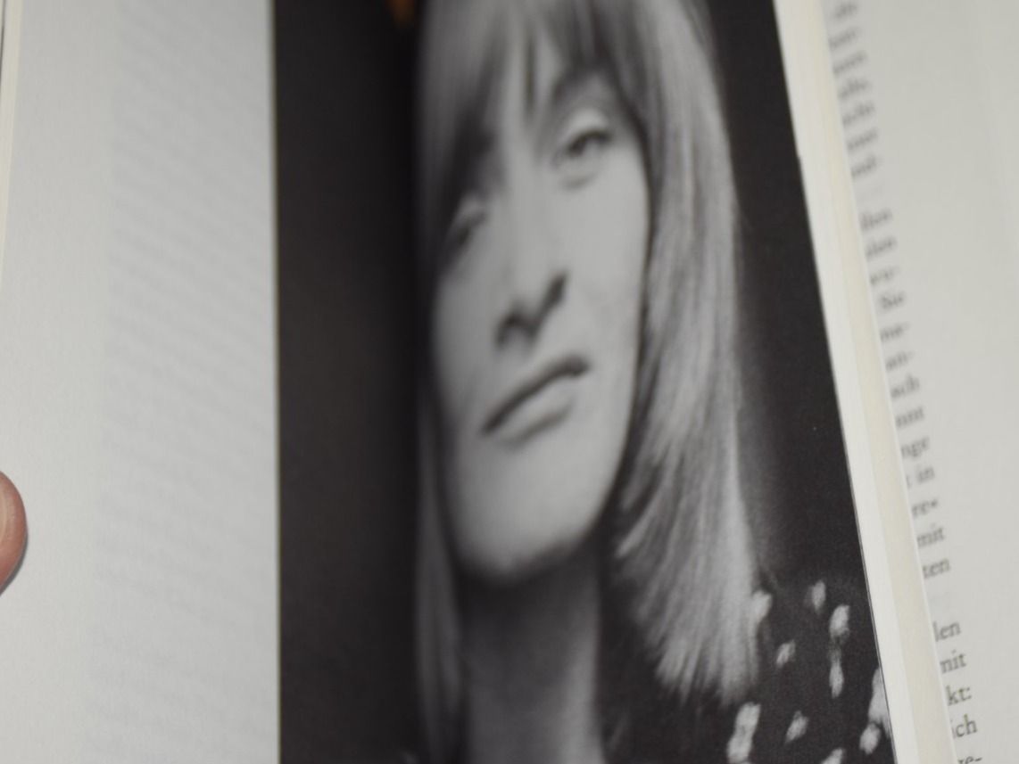 Libri: Alice Schwarzer Lebenslauf – Nuovo (secondo la descrizione) da Wetzikon ZH venduto da Wetzicardo25 6