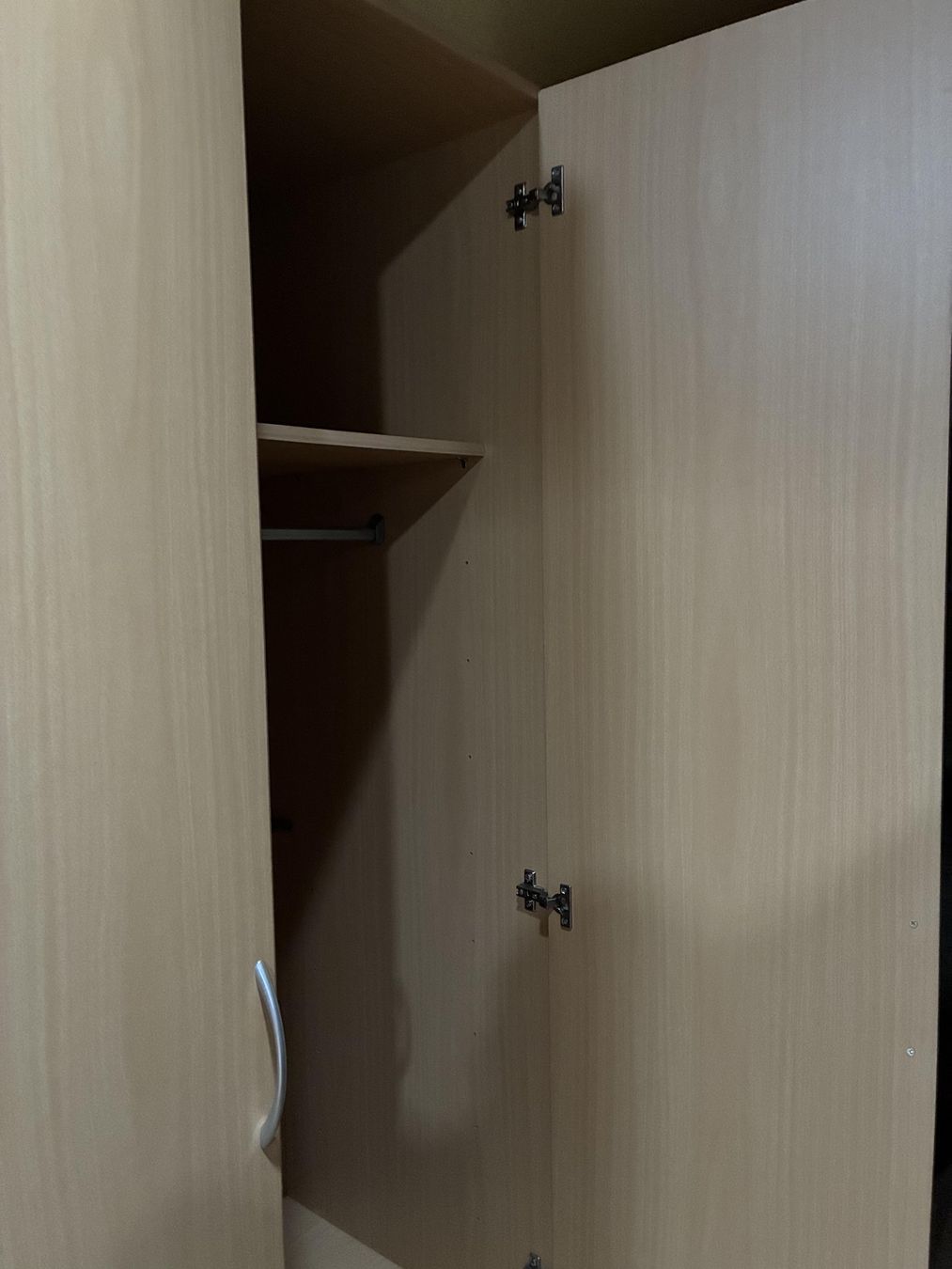 Armoires: Schrank Bucheoptik mit 2 Schubladen – D'occasion à Oberkulm par Weberlisa 3