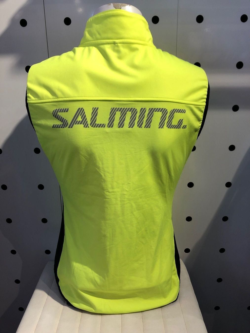 Vestes: SALMING LAUFWESTE        GR. XS – Neuf (Voir description) à Zürich par LIQUIDATOR.CP 1
