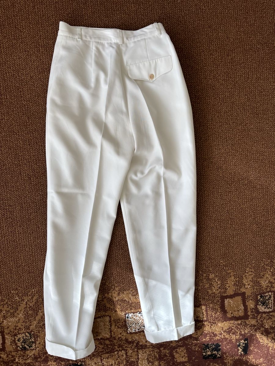 Cream Pantaloni: Trouser cream – Usato da Confignon venduto da Second_Hand_Ch 3