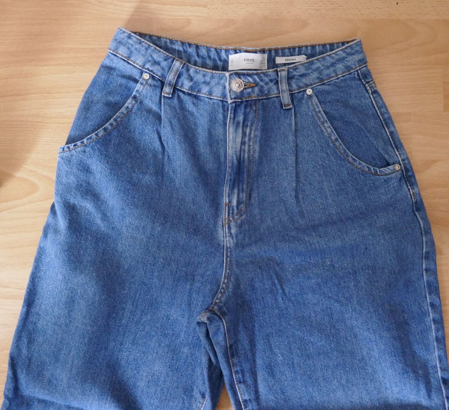 Jeans: MNG Mom Jeans – Usato da Balgach venduto da Domenica0 1
