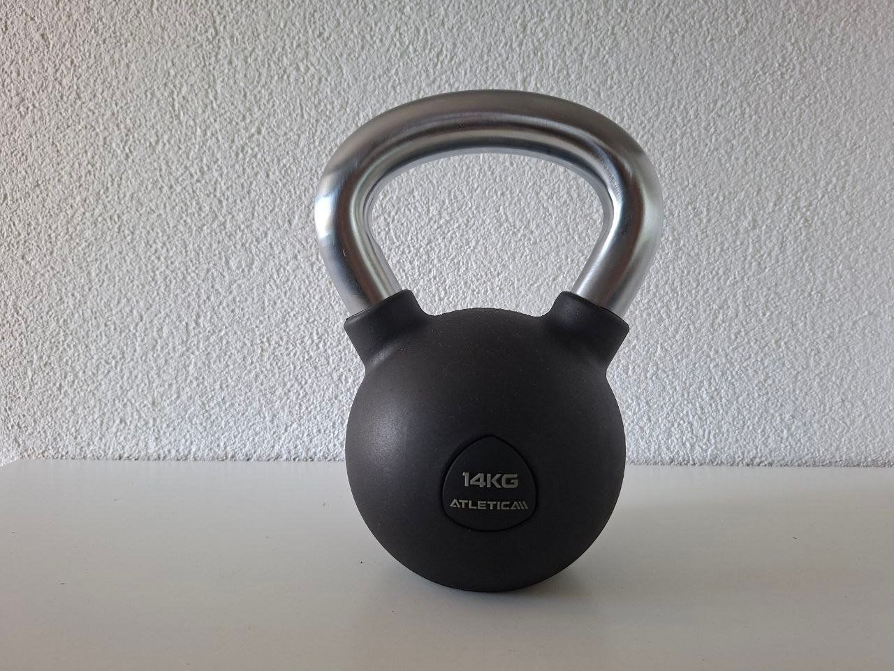 Atletica Hanteln & Gewichte: Rubber Kettlebell PRO | 14kg – Neu (gemäss Beschreibung) aus Lyss von realstyle 1