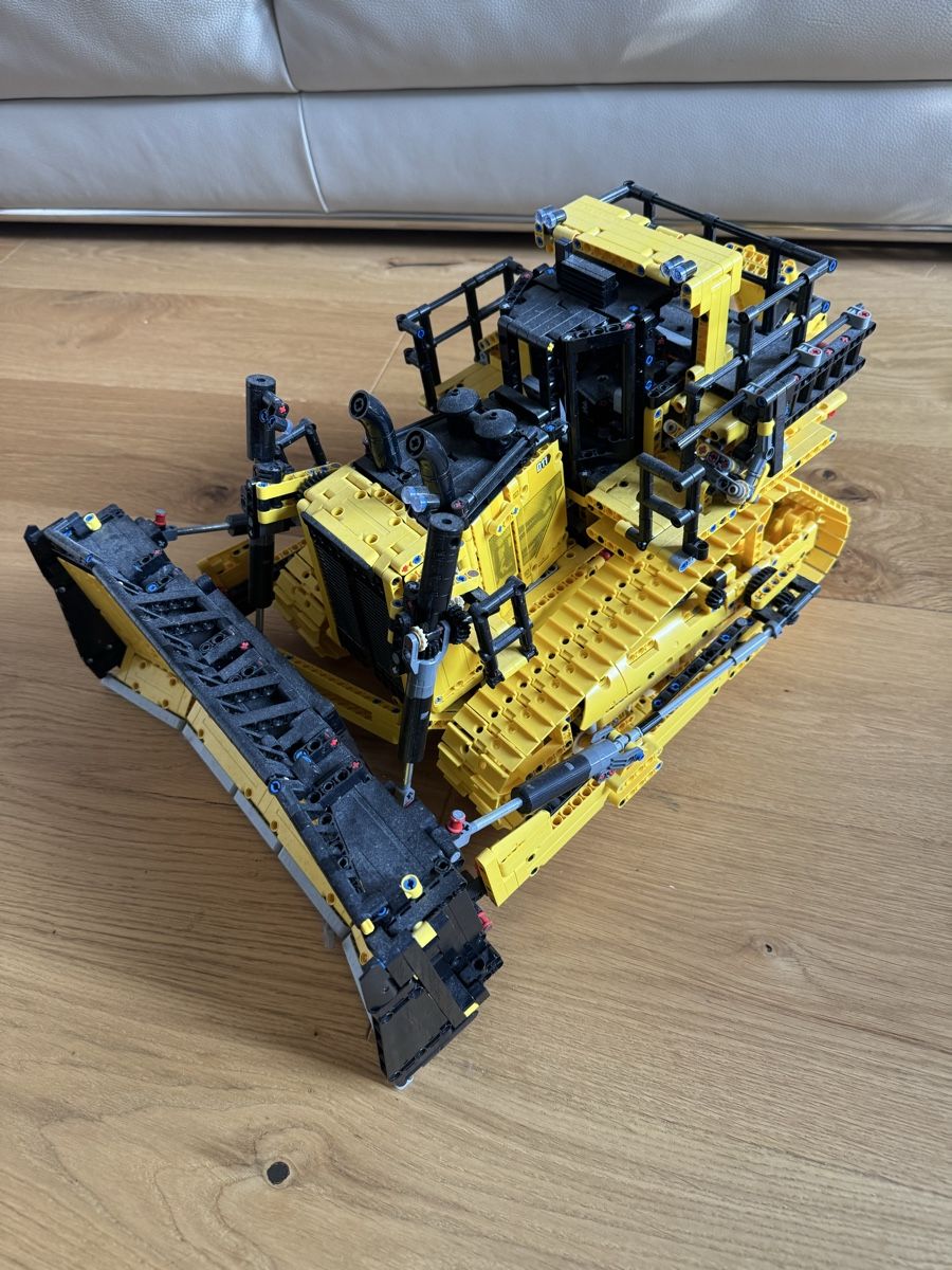 Lego Kit di costruzioni: CAT D11 – Nuovo (secondo la descrizione) da Wikon venduto da rob_x7gh 1