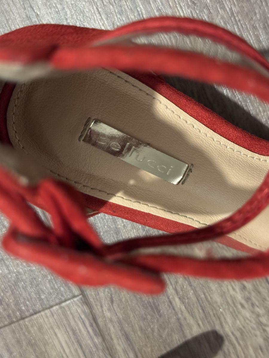 Scarpe da donna: RED HIGH HEELS👠 – Usato da Dietikon venduto da athiinax 3
