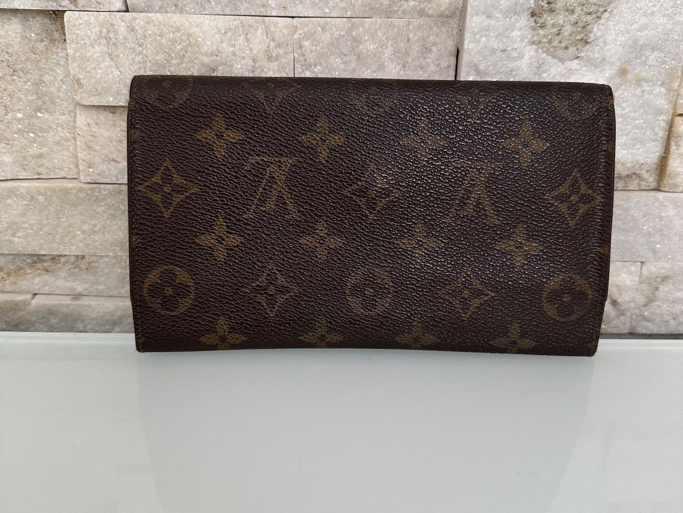 Louis Vuitton Portamonete: Louis Vuitton Long Wallet Canvas - Nr. 889 – Usato da Hittnau venduto da LuxAndMore 1