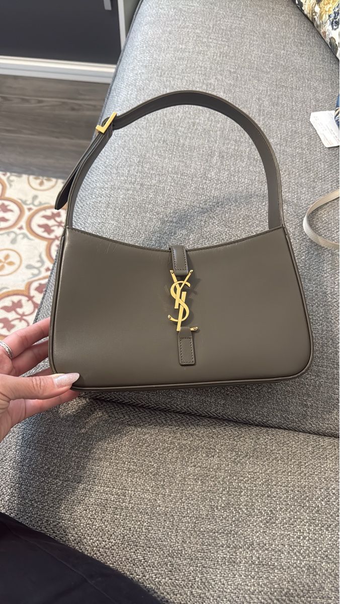 Saint Laurent Borse da donna: YSL Sac Hobo – Usato da Pieterlen venduto da tha_q8qg