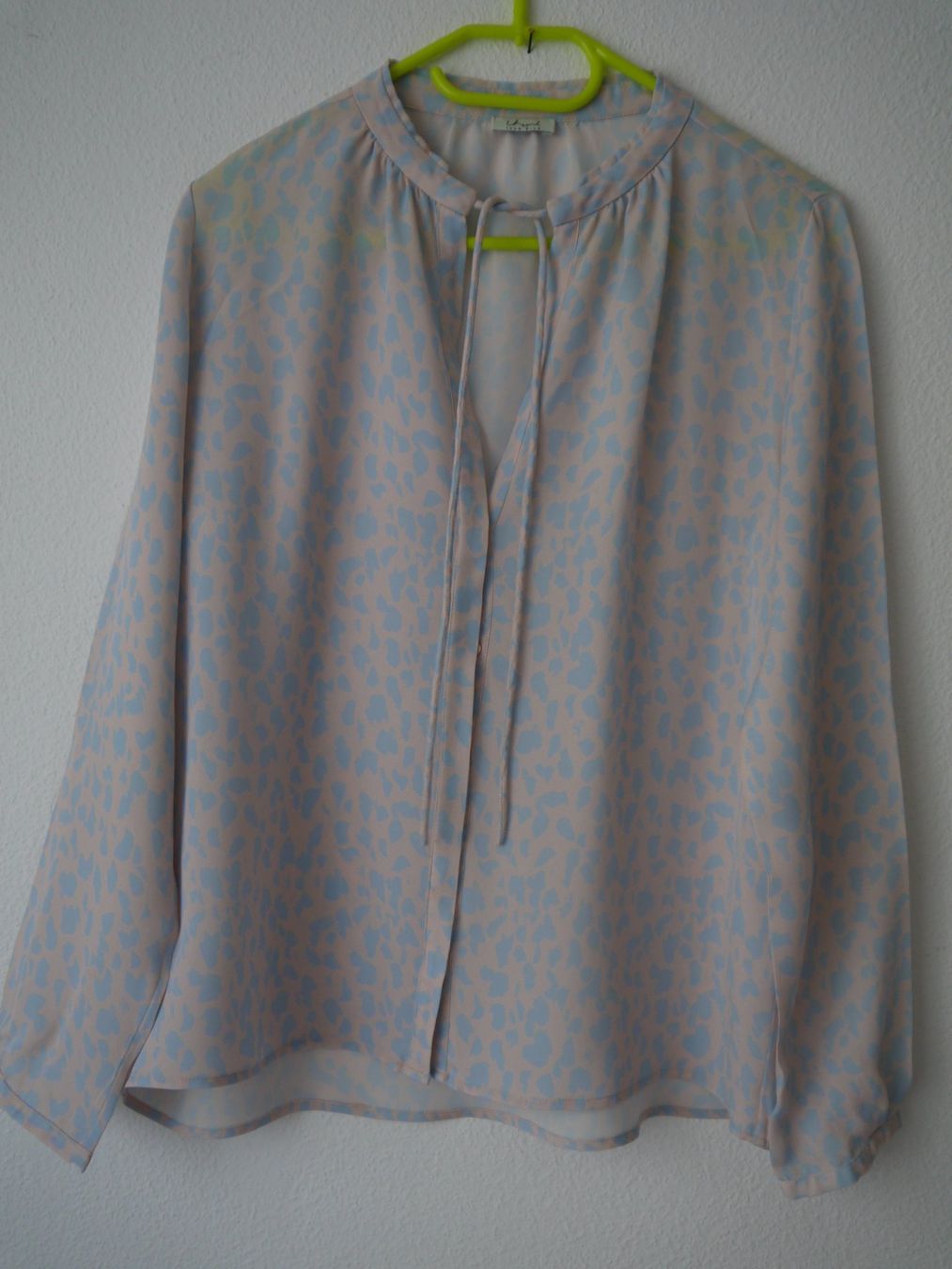 Camicette: Iheart Bluse aus 100 % Seide – Usato da Hagendorn venduto da Blaf