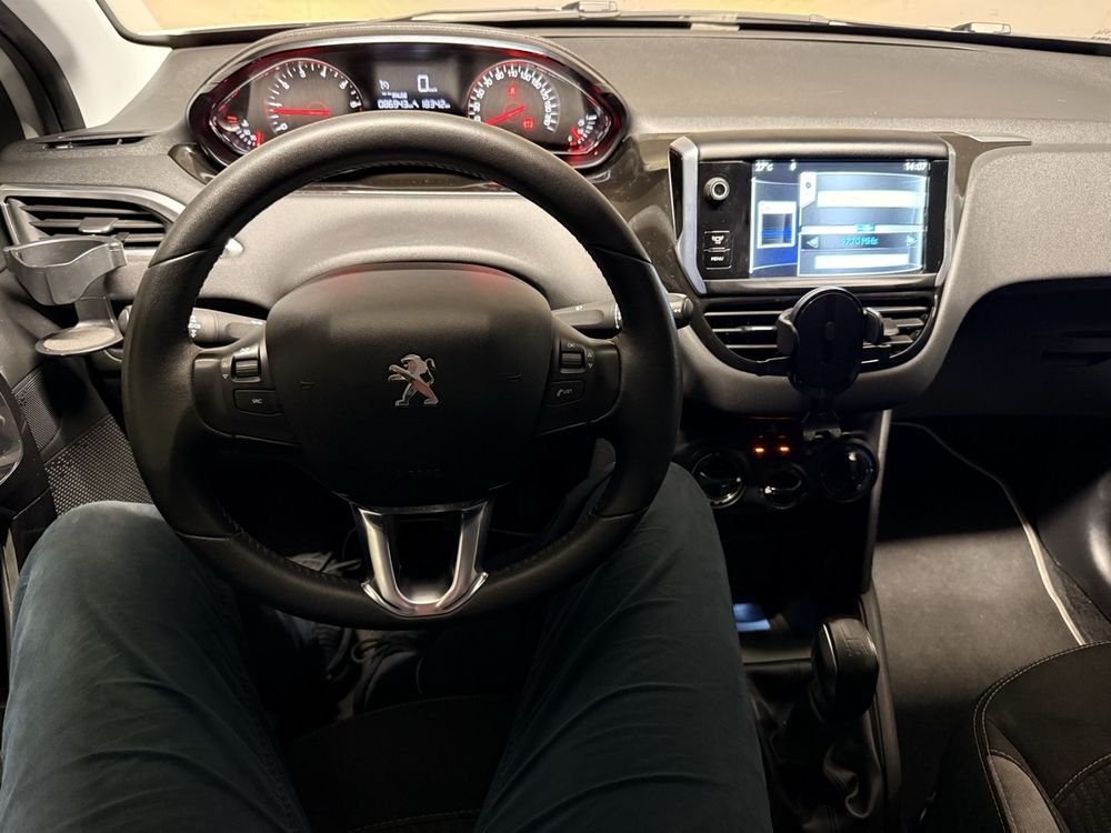 Peugeot Automobili: Peugeot 208 1.2 , Silber, JG 2014, 86'943 Km, Frisch ab MFK! – Usato da Bern venduto da Mirko_Michaelis_ 2