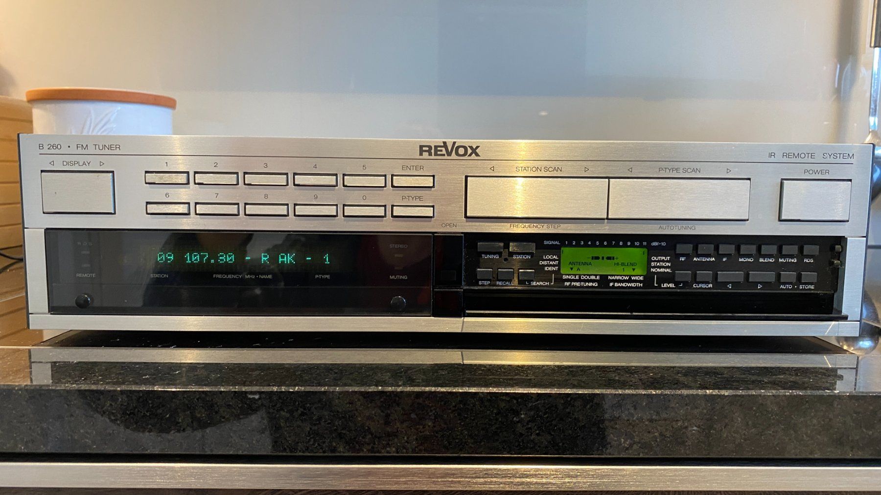 Revox Radio: Revox B260 Tuner, ab Service – Usato da Effretikon venduto da Swisscanadian
