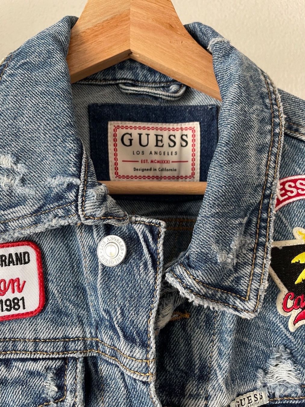 Guess Gilet & Giacche: Guess Jeansweste – Nuovo (secondo la descrizione) da Lengnau AG venduto da AJ2001 1