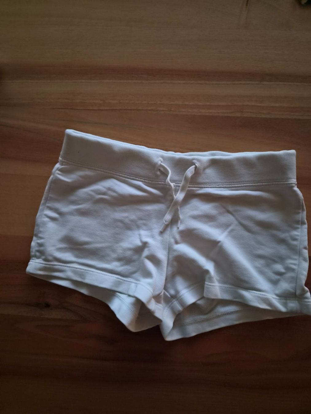 Lotti & Set di vestiti: Sommer Set Gr. 116, Mädchen Top und Shorts – Usato da Ibach venduto da urs_sl5h 3