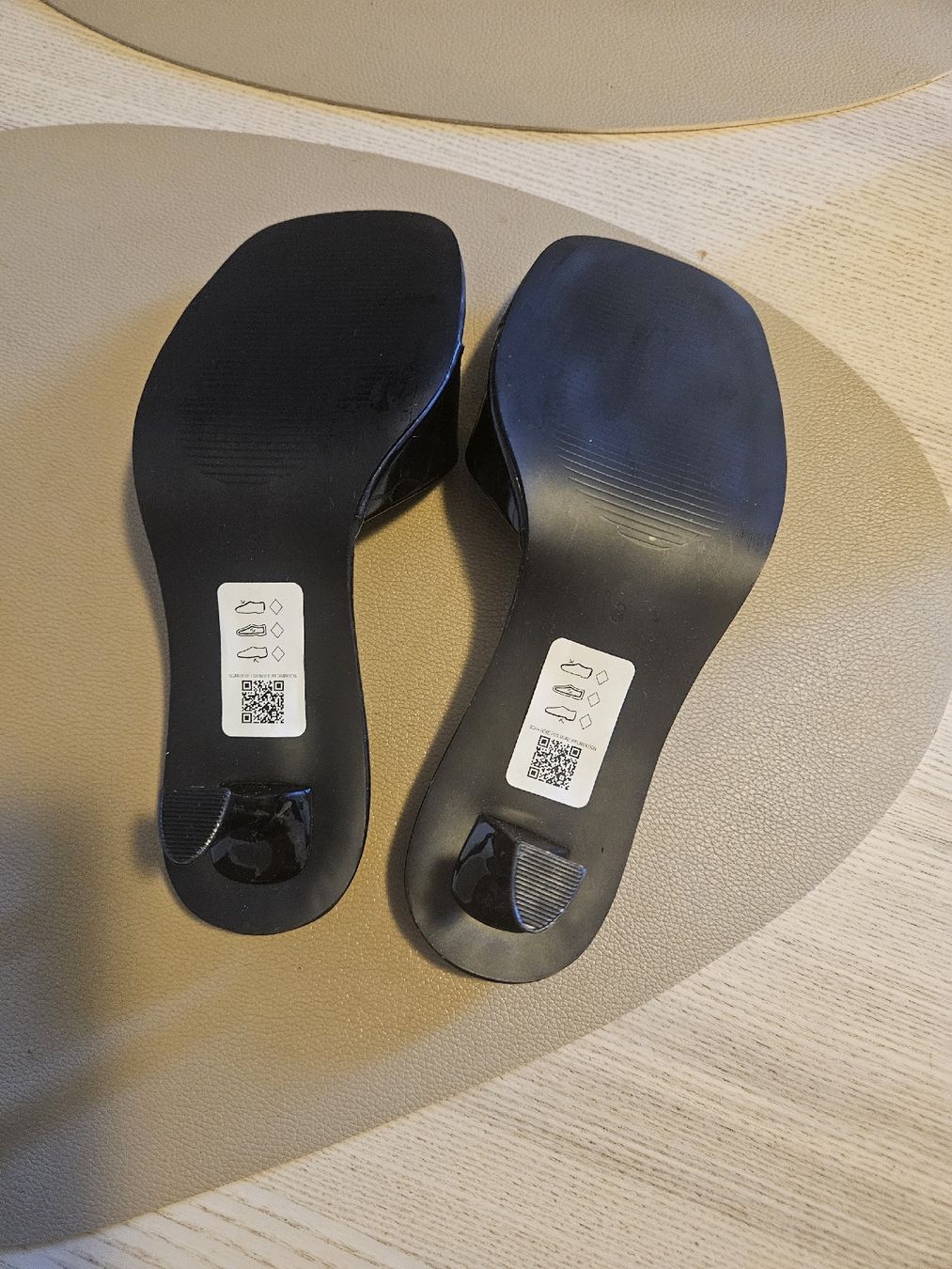 Topshop Chaussures femmes: Mules noires Topshop. – Neuf (Voir description) à Lausanne par durranis 2