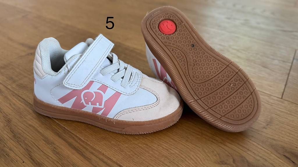 Schuhe für Jungen: Diverse Schuhe Gr. 23 – Gebraucht aus Schafisheim von amey8 4