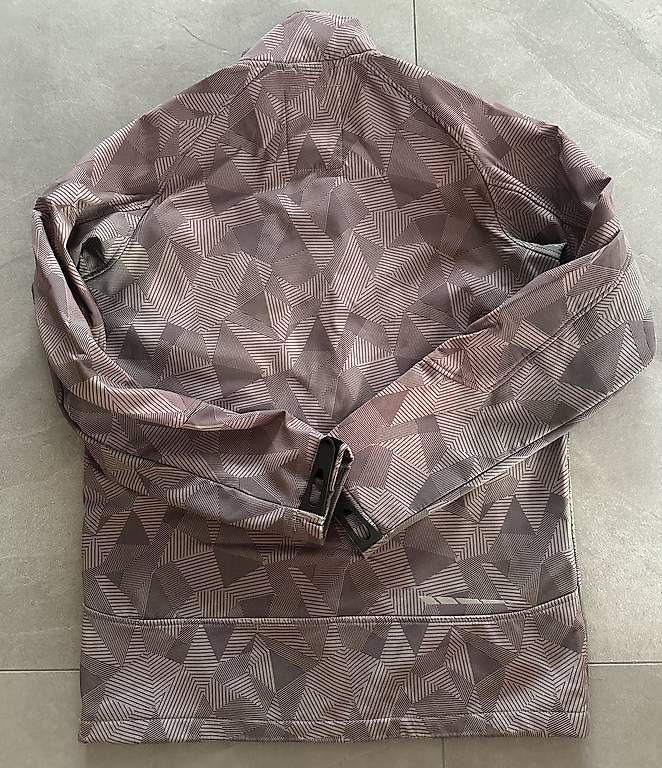 Trevolution Giacche & Cappotti: Veste taille 176 Trevolution imperméabe – Usato da La Chaux-de-fonds venduto da ccjp 1